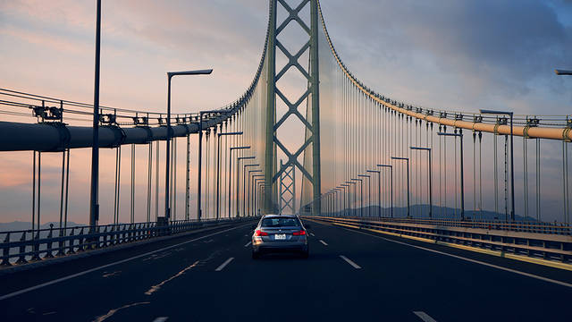 <strong>BMW ConnectedDrive × 5 Series｜あなたと世界をつなぐ、あたらしいBMW</strong>