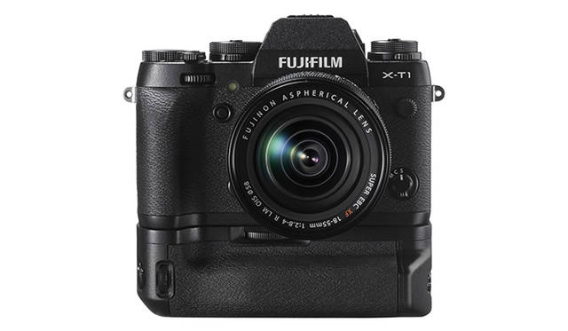 縦位置バッテリーグリップ「VG-XT1」装着時
