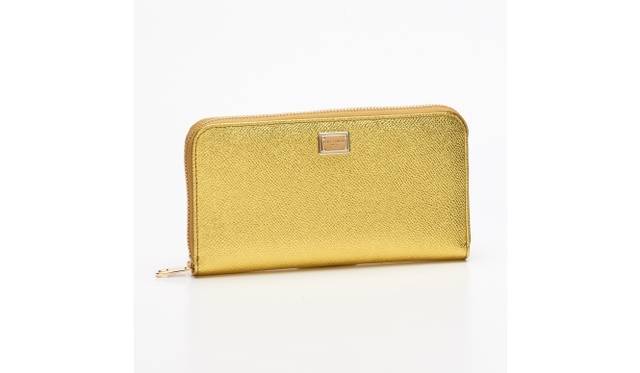 <strong>DOLCE & GABBANA｜阪急うめだにてレディスバッグイベントを開催</strong>　長財布[W19×H10.5cm]　ゴールド　6万4050円