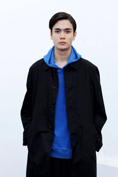 COAT 3万8000円、PARKA 1万9000円