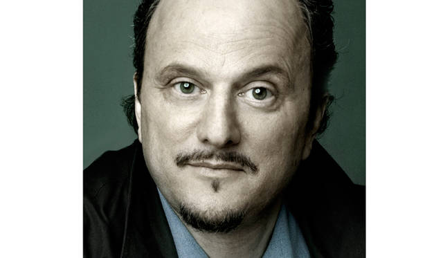 ジェフリー・ユージェニデス氏　©Gaspar Tringale CROP-3