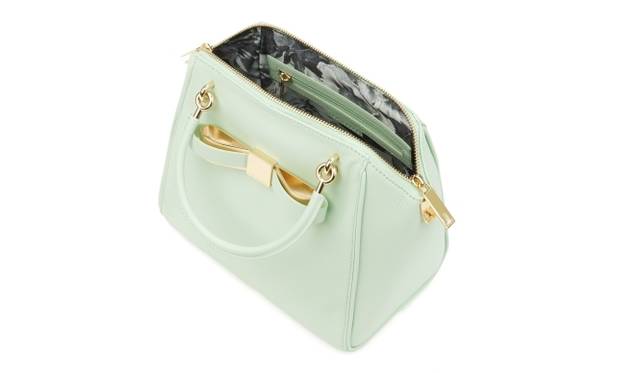 <strong>TED BAKER｜国内3店舗目が新宿高島屋にオープン</strong>　レディスハンドバッグ　3万250円