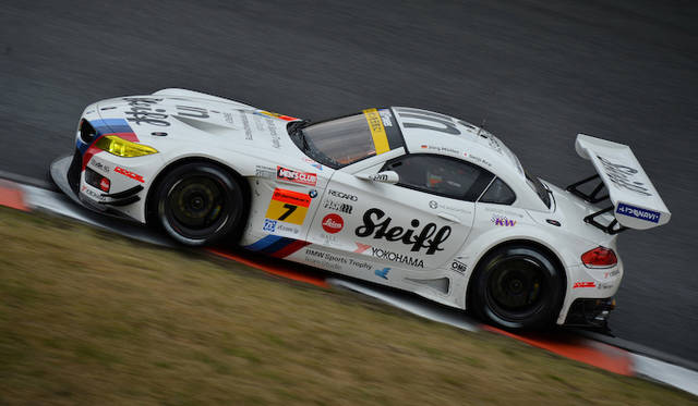 The BMW Z4 GT achieved a 1-2 finish in the season's opening race in 2014, prior to this event.