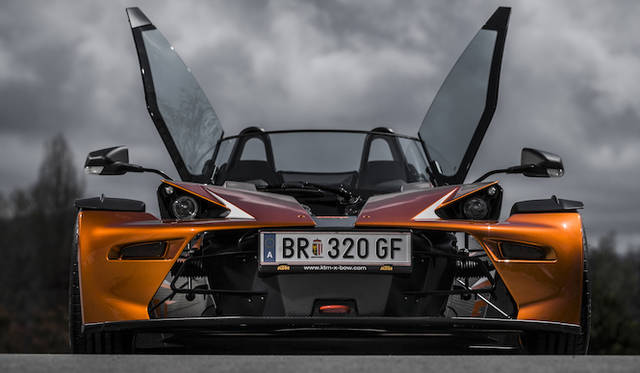 KTM X-BOWのスタイリングはキスカ・デザインが手掛けたもの。同社はこのモデルだけでなく、オートバイ全般はもちろん、社屋や印刷物まで含めてKTMのデザインに関わる