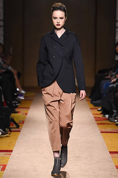 <strong>support surface｜サポート サーフェス</strong>　2014-15年秋冬コレクション