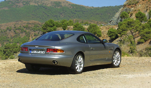 Aston Martin V12_VANQUISH（2001）｜アストンマーティン V12 ヴァンキッシュ