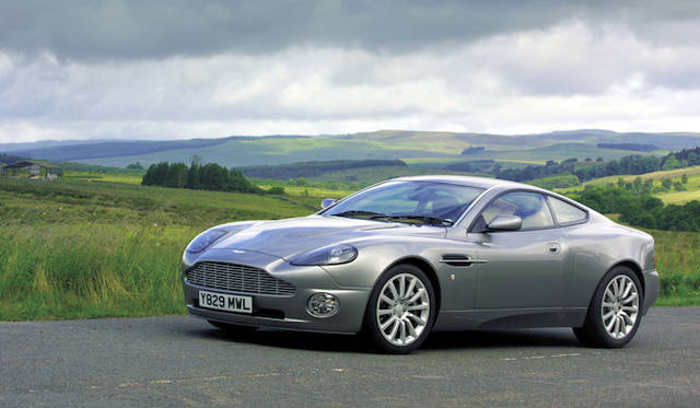 Aston Martin V12_VANQUISH（2001）｜アストンマーティン V12 ヴァンキッシュ