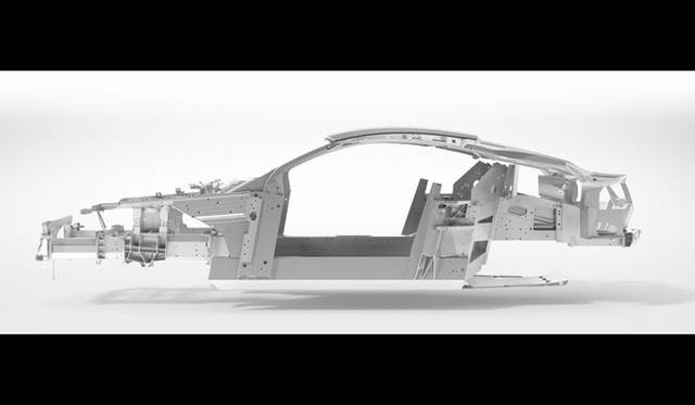 2003年以降、アストンマーティンのニューモデルに採用される独自開発のボディ構造が、VH（バーティカル・ホリゾンタル）アーキテクチャーと呼ばれる接着剤を使った軽量アルミスペースフレームだ