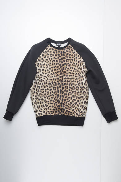 <strong>Just Cavalli｜オールマイティに使えるスウェット発売</strong><br />4万6000円（税抜）
