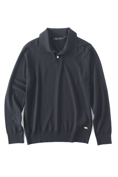 <strong>VERSACE（ヴェルサーチ）</strong>　ニットポロ9万9360円（ヴェルサーチ／阪急メンズ東京2階）