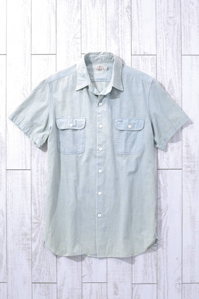 MEN'S | Chambray Shirt ¥19,000 (FAHERTY BRAND)<br />*Tax excluded price
