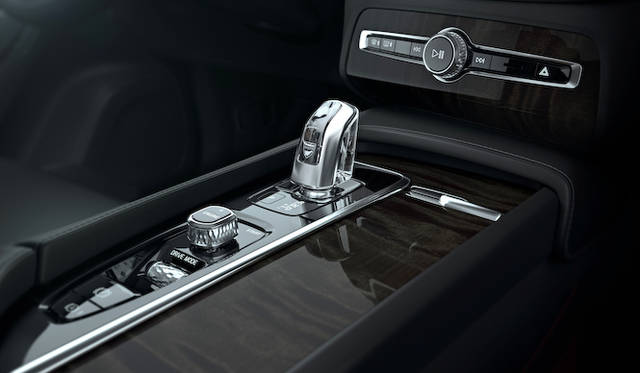 <strong>Volvo XC90｜ボルボ XC90</strong>