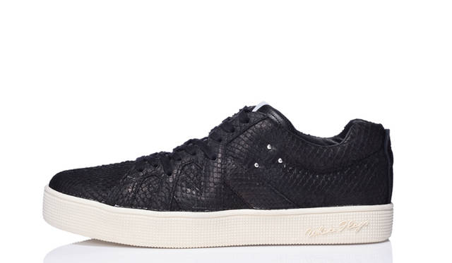「Ludwig（ルードヴィッヒ）」Black Python 4万1040円