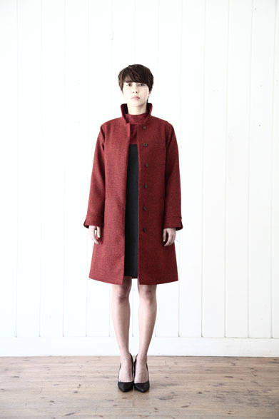 Coat ¥71,280, Dress ¥25,380