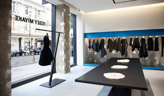「ISSEY MIYAKE London flagship store」 designed by Tokujin Yoshioka