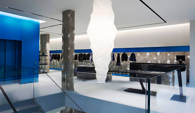「ISSEY MIYAKE London flagship store」 designed by Tokujin Yoshioka, Photos Antony Crolla