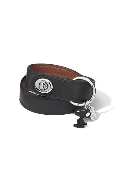 Snoopy Leather Turnlock Bracklet Black 3万3000円（税抜）