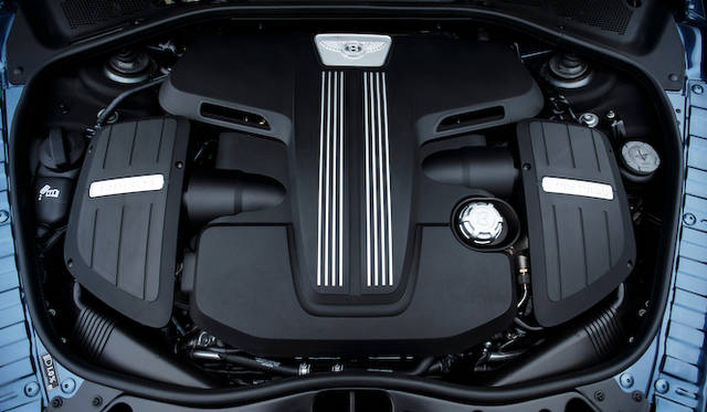 4.0リッター V型8気筒 ツインターボは、最高出力373kW（507ps）/6,000rpm、最大トルク660Nm/1,750rpmを発揮