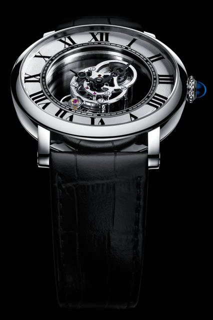 <strong>ロトンド ドゥ カルティエ アストロミステリアス</strong><br />ケース｜パラジウム950<br />直径｜43.5mm<br />ムーブメント｜手巻き（Cal.9462MC）<br />パワーリザーブ｜50時間<br />ストラップ｜ブラックアリゲーター<br />防水｜日常生活<br />限定数｜世界100本（個別の製造番号入り）<br />発売時期｜2016年4月予定<br />価格｜2060万円