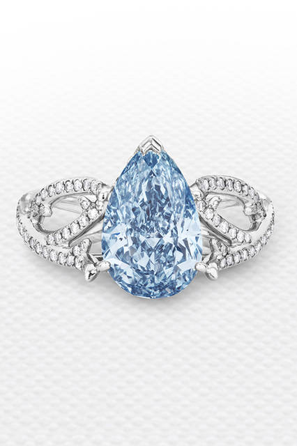 Material | Blue Diamond<br>(Main Diamond: 2.62ct)