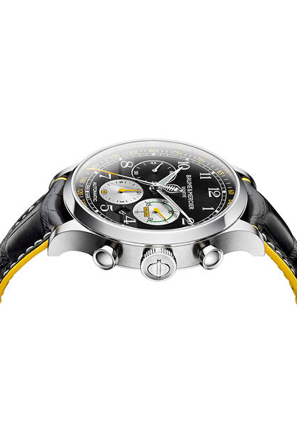 <strong>ケープランド シェルビー® コブラ 1963</strong><br />ケース｜ステンレススチール<br />直径｜44mm<br />厚さ｜14.95mm<br />ムーブメント｜自動巻き（Cal.7753ベース）<br />機能｜クロノグラフ（12時間積算計、30分積算計）、日付表示<br />ストラップ｜アリゲーター<br />防水｜5気圧<br />限定数｜1963本<br />発売時期｜2016年6月予定<br />予価｜47万5000円（税抜）
