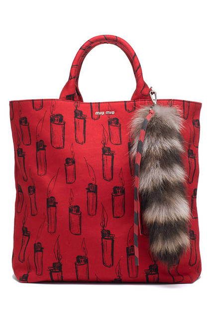 Miu Miu Pop-Up Store Opens at Isetan ShinjukuTote Bag ¥135,000