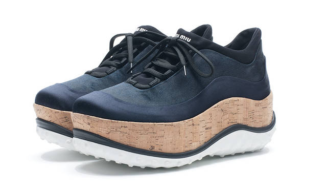 Early release sneakers<br/>Price | ¥79,000