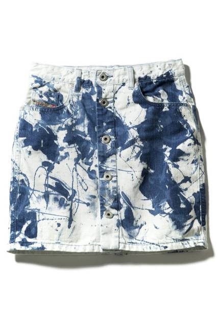 <strong>DIESEL Aoyama Exclusive</strong><br/>MADE IN JAPAN Denim Collection<br/>Denim Skirt<br/>Price | ¥39,000