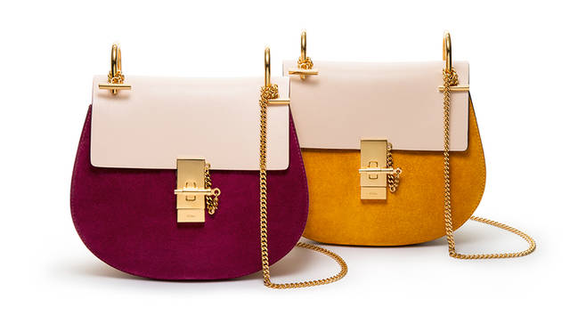 Chloé's iconic "DREW" bag, introduced in the Fall 2014 collection, is a delicate piece suitable for various occasions from day to evening. Its rounded, sculptural silhouette and the sparkle of metal hardware like the chain shoulder strap and turn-lock accentuate its femininity. Bag (left to right: prune, mangue) ¥210,600 each
