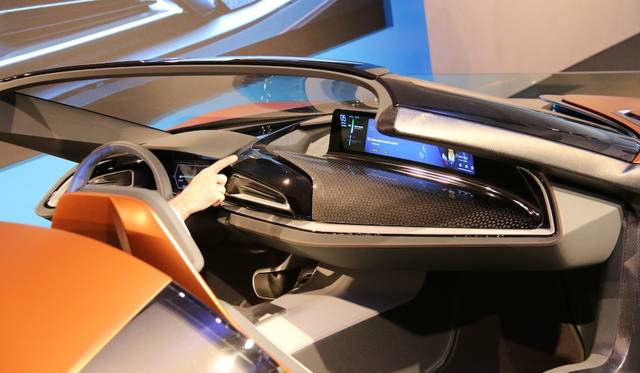 BMW i Vision Future Interaction with gesture control.