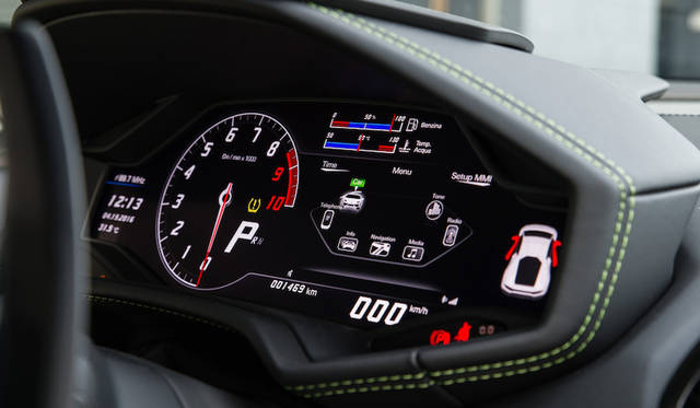 Equipped with Lamborghini Infotainment System II