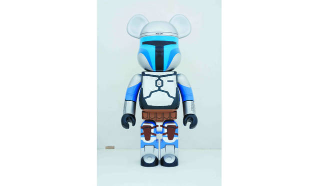 <strong>BE@RBRICK JANGO FETT™ 1000%</strong> / Price ¥39960 © & ™ Lucasfilm Ltd.
