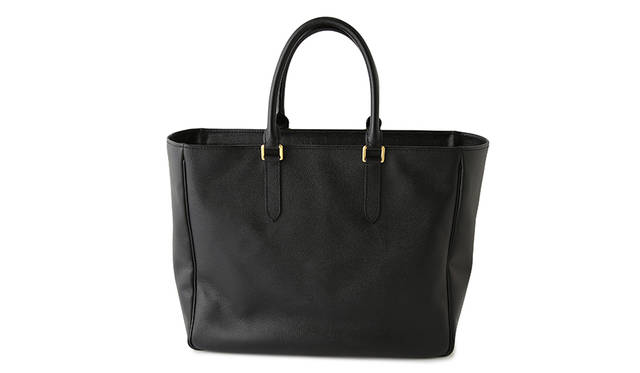 「TOTE」<br /> 価格｜7万5600円<br /> サイズ｜W40×H32×D15(cm)<br />