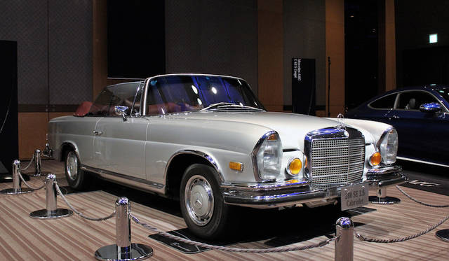 Mercedes-Benz 280SL 3.5 Cabriolet