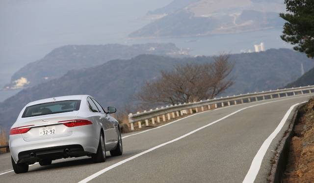 Ride height 5mm lower than previous XF