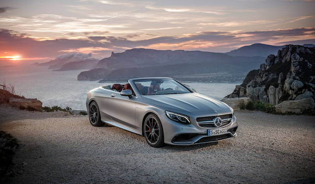 AMGモデルは「ツインブレード」ラジエターグリルが識別点の一つ