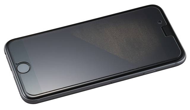 Protective glass that lifts and easily wipes away makeup stains from calls. ¥2,500 each for iPhone 7 and iPhone 7 Plus. Scheduled for late September release.