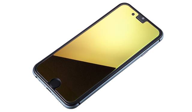 Protective glass that becomes a mirror when the backlight is off. Available in two different colors. ¥2,500 each for iPhone 7 and iPhone 7 Plus. Scheduled for late September release.