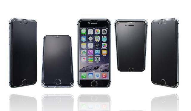 Protective glass with privacy filter that prevents viewing from the side. For iPhone 7 only. ¥4,000 (incl. tax). Scheduled for late September release.