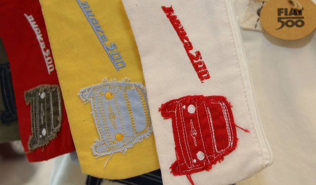 Pochette. 9 Euros (approx. 1,200 yen).