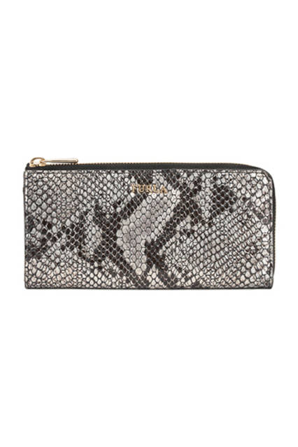 <strong>Wallet</strong><br /> 素材｜パイソン型押しレザー<br /> 2万8000円(税抜)<br />