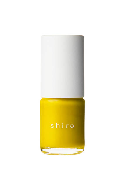 <strong>亜麻ネイル</strong><br /> 価格｜全18色 10mL 　2400円（税抜）<br />