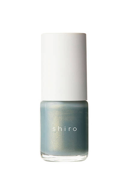 <strong>亜麻ネイル</strong><br /> 価格｜全18色 10mL 　2400円（税抜）<br />