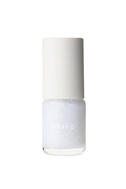 <strong>亜麻ネイル</strong><br /> 価格｜全18色 10mL 　2400円（税抜）<br />