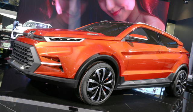 <strong>Jiangling S330L concept｜江鈴 S330L コンセプト</strong><br>六角形のモティーフがボディ全体に反復されている。