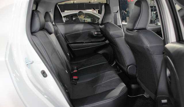 VITZ GR