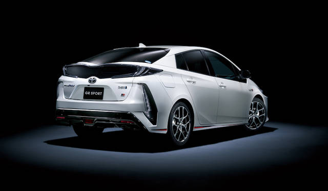 PRIUS PHV GR SPORT