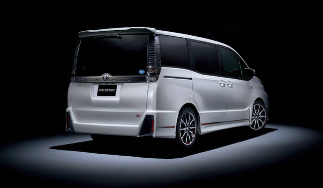 VOXY GR SPORT