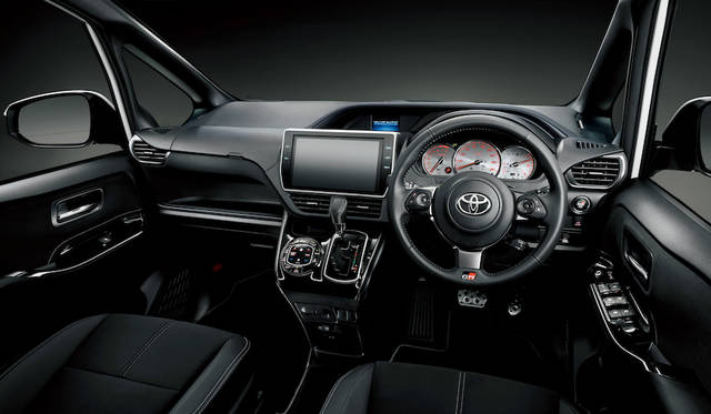 VOXY GR SPORT