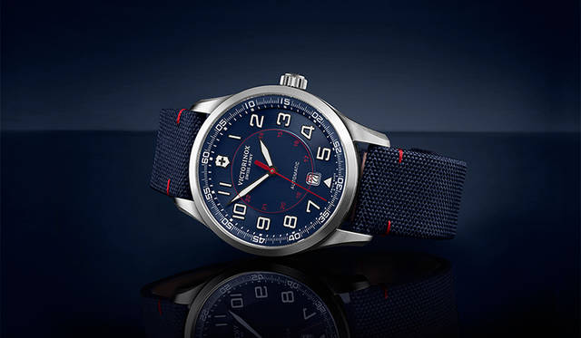 <p><strong>Airboss Mechanical Limited Edition</strong><br>Movement: Automatic, Case Material: Stainless Steel, Case Diameter: 42 mm, Strap Material: Dark Blue Fabric, Stainless Steel, Water Resistance: 10 bar, Price: ¥140,000, ¥150,000 (excluding tax), Limited Edition: 250 pieces each, includes special box</p>